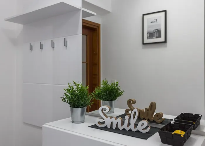 Laveruda With Balcony And Free Parking Daire Pula