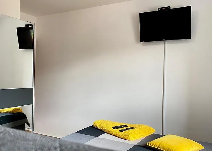 Laveruda With Balcony And Free Parking Daire *