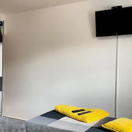 Laveruda With Balcony And Free Parking Apartment *