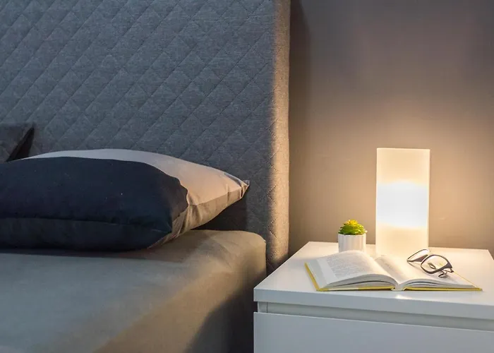 Apartmán Laveruda With Balcony And Free Parking