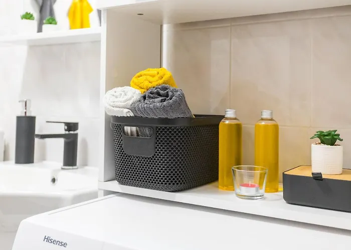 Laveruda With Balcony And Free Parking