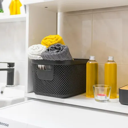 Laveruda With Balcony And Free Parking